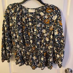Small floral top!